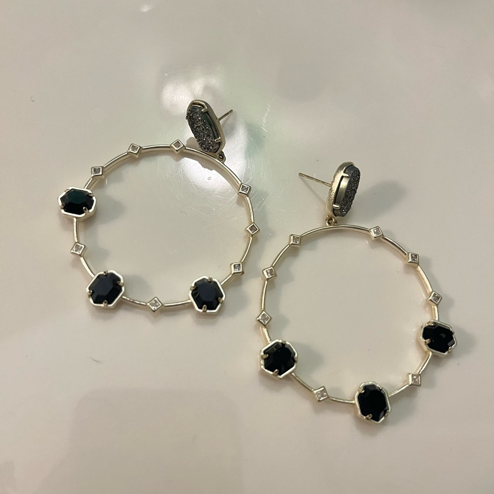 KENDRA SCOTT Hoops!